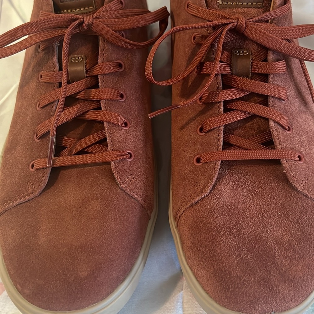 Like New OluKai Lae'ahi Li Kala Aloha Suede Sneaker Shoes Men's Sz 13M. - Picture 2 of 16
